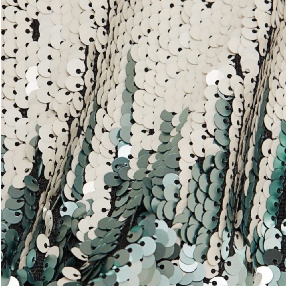 Le Superbe Liza midi sequin pencil skirt in a Green and Blue Sequin size Large - Picture 8 of 13